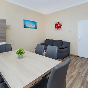 Appartement Puchsbaumgasse, Wenen